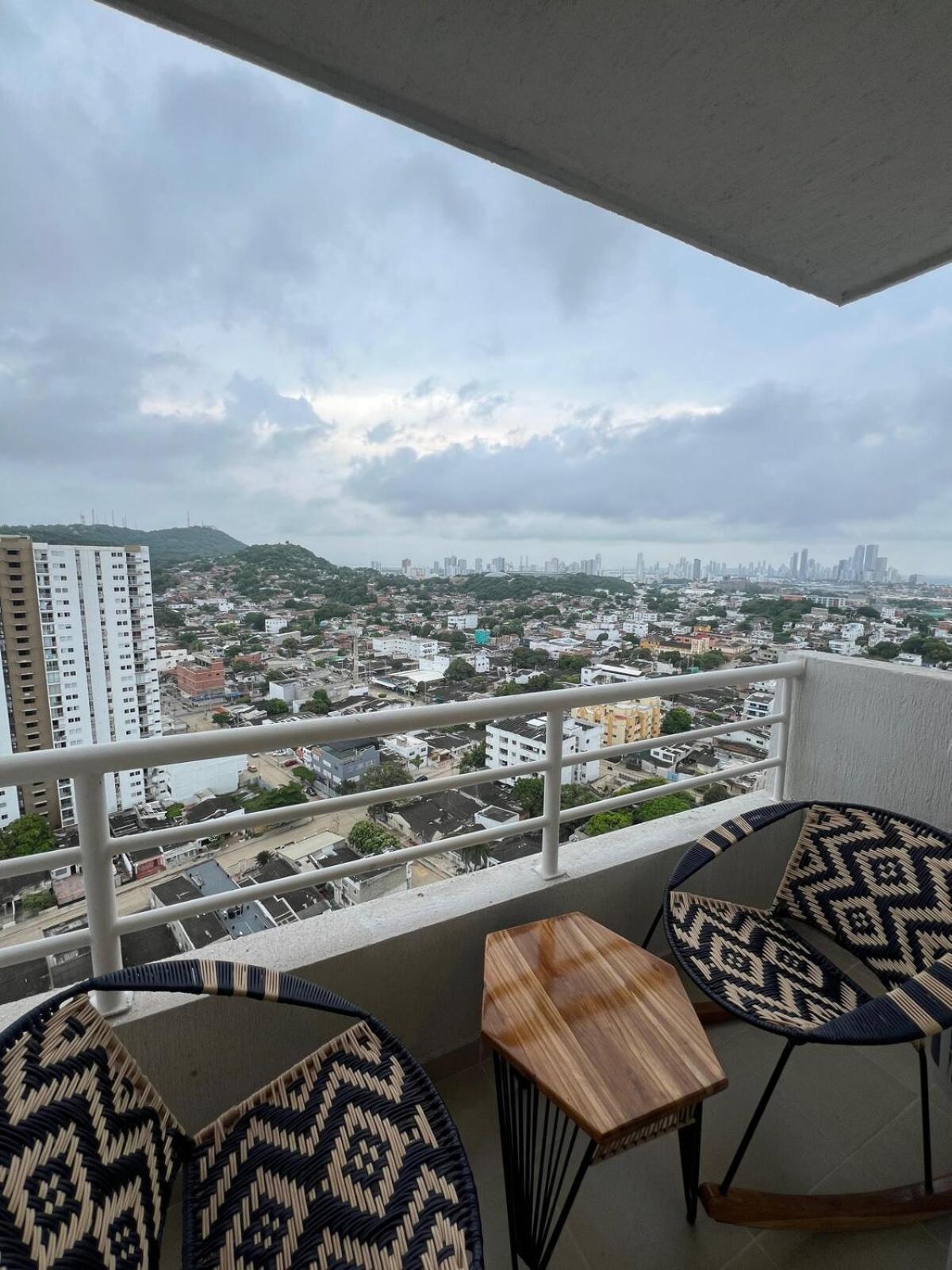 Alma Kalamari 24 Cartagena